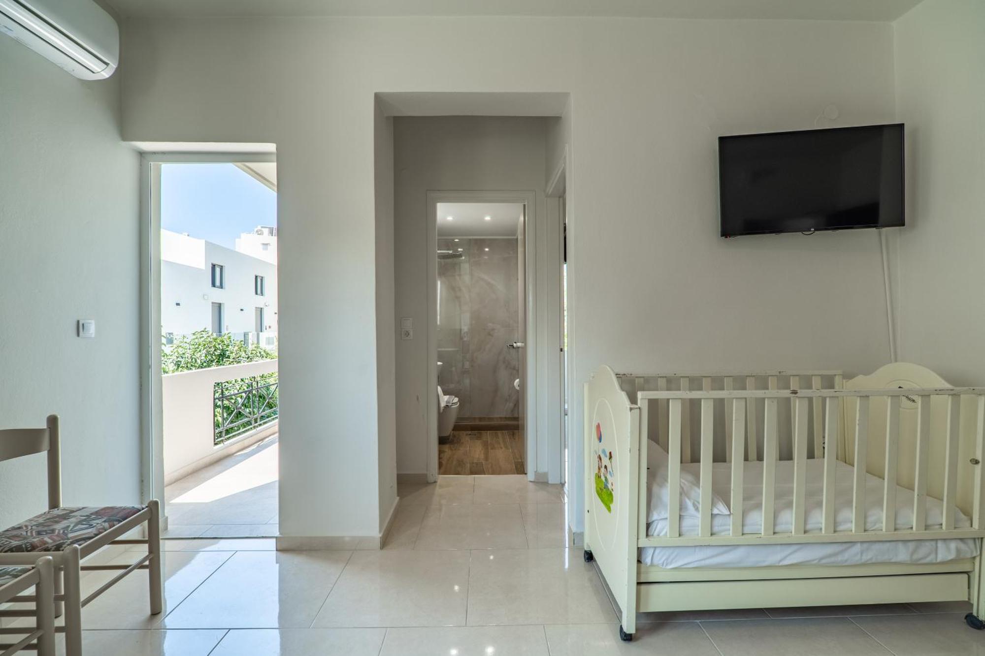 Manos Beachside Apartments Agia Marina Chambre photo